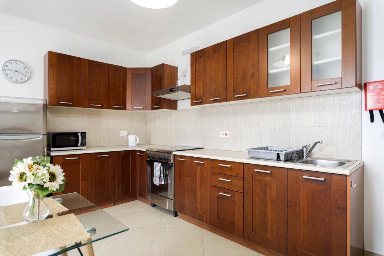 Hilltop Apartments - Stylish Comfort Living Close To The Sea, Bugibba Сент-Полс-Бей Екстер'єр фото